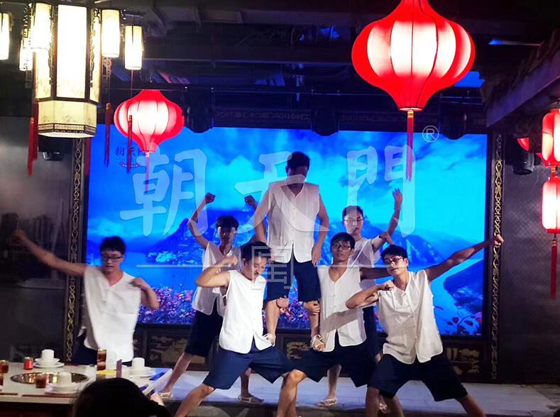 正宗特色火鍋加盟費(fèi)多少，不妨來算一下