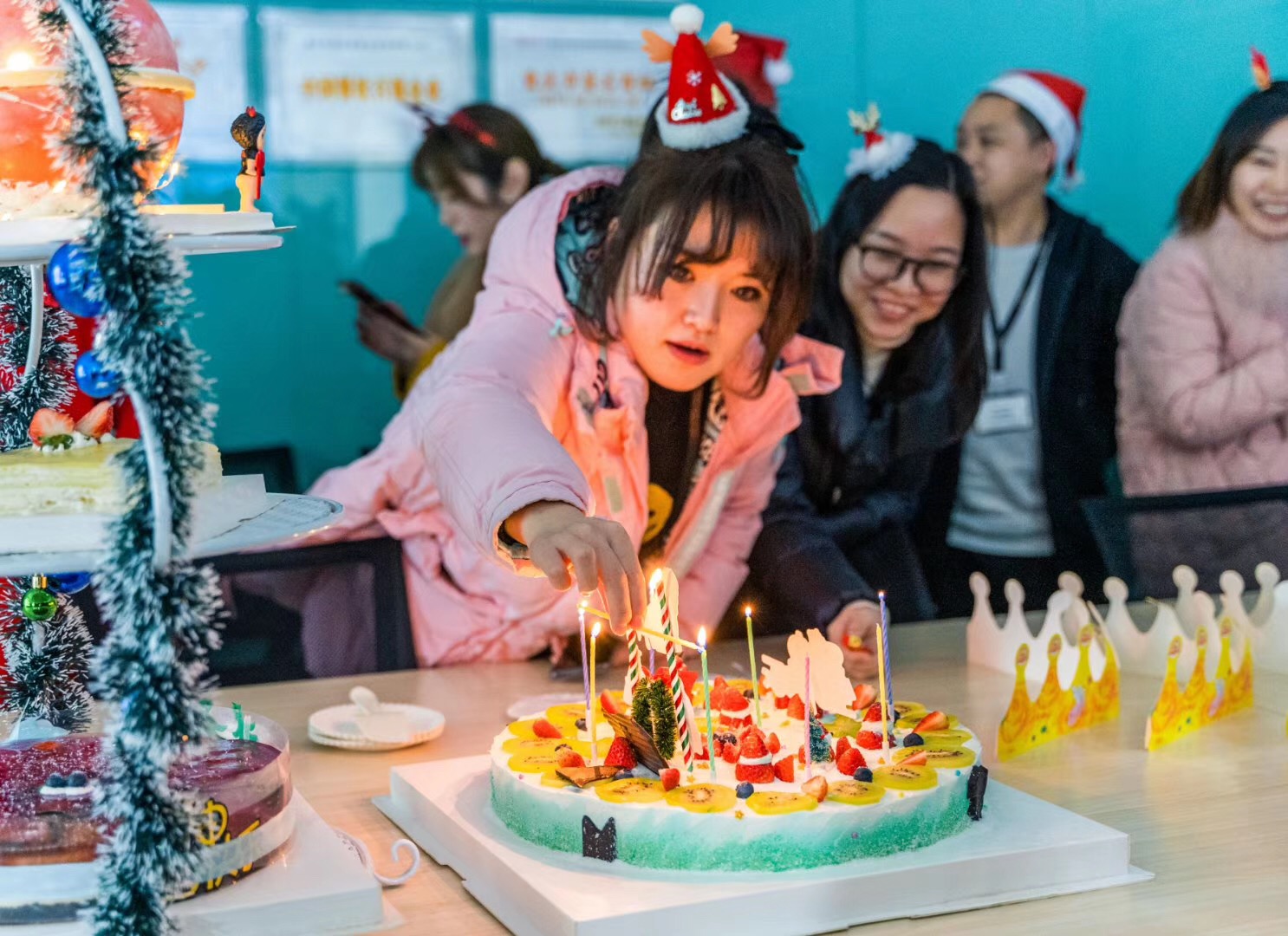 朝天門火鍋祝大家圣誕節(jié)快樂！