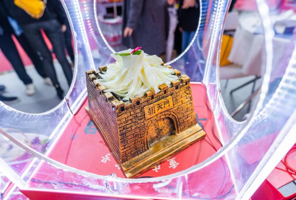 張家界開(kāi)火鍋加盟店，選擇什么品牌更賺錢？