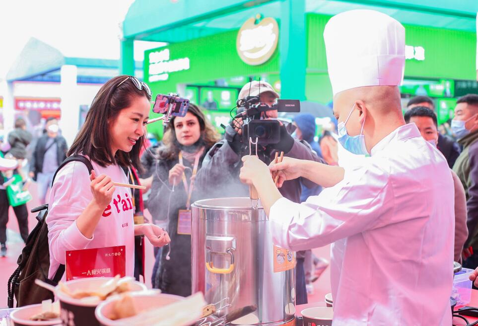 冬天的火鍋市場有多好？看完后悔沒早開店！