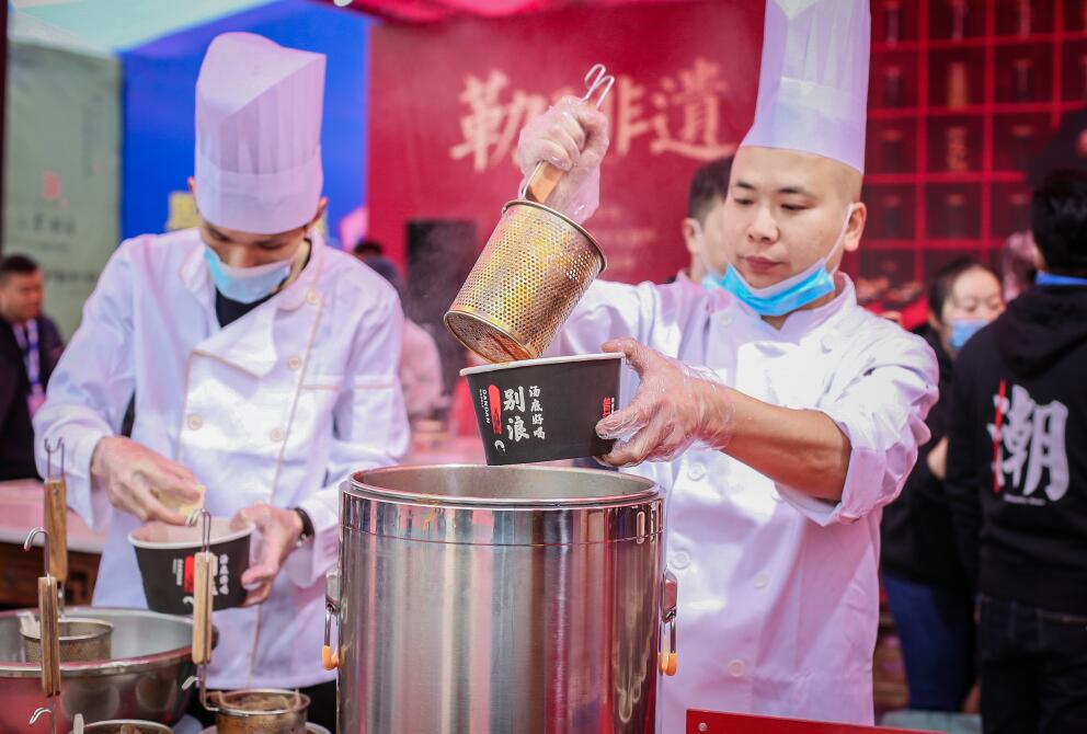 如何讓出色的服務(wù)為你的火鍋店加分？