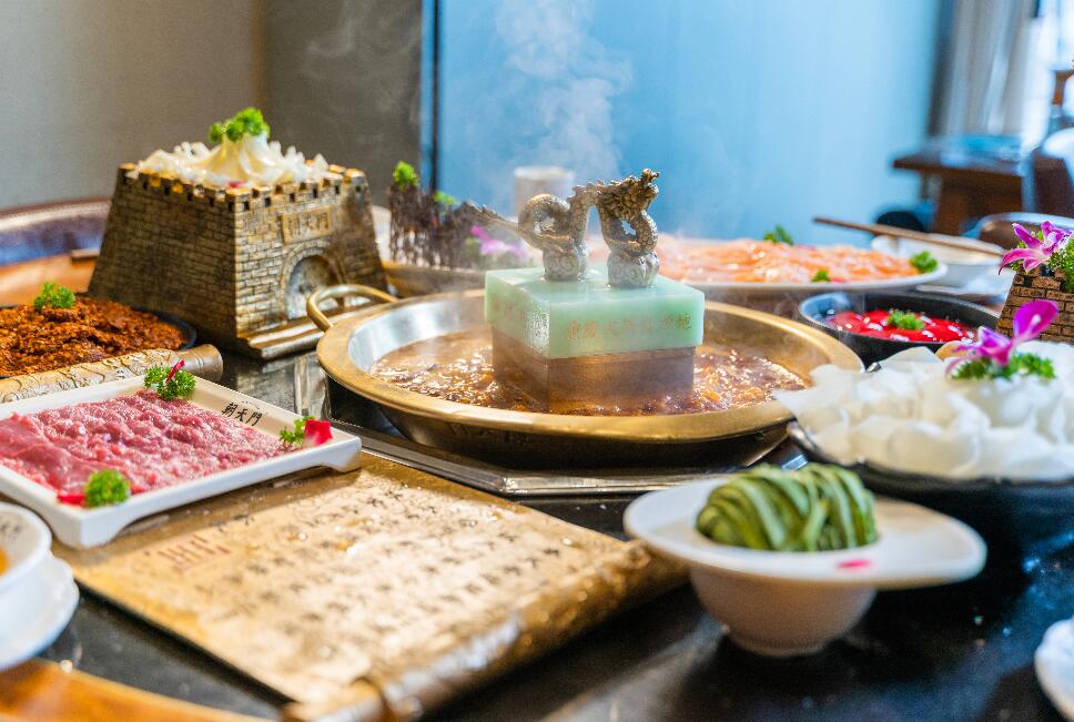 為什么越來(lái)越多的火鍋店開(kāi)始采用明檔廚房？