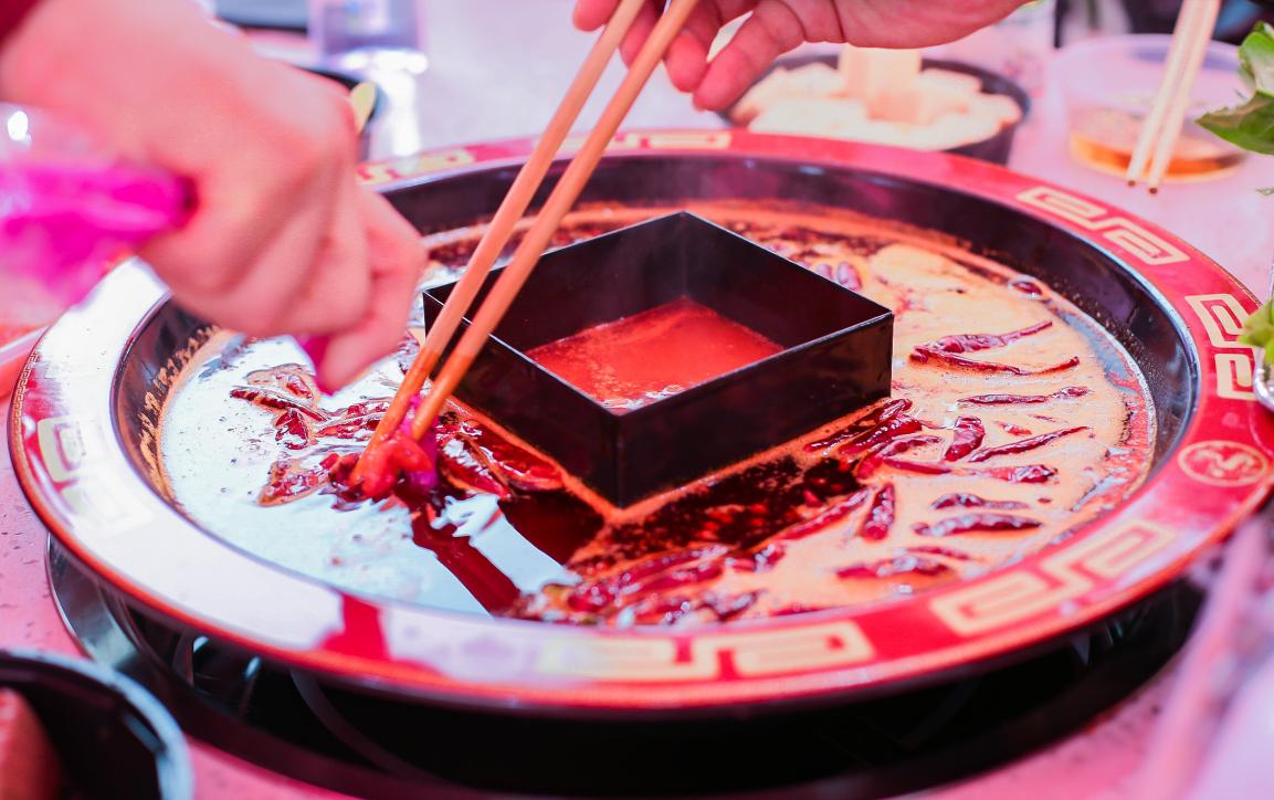 潞城開火鍋加盟店，需要跟人合伙嗎？