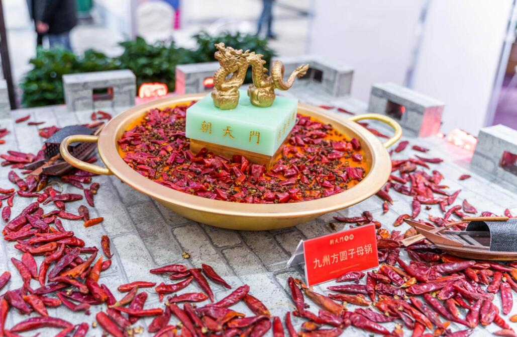 朝天門火鍋?zhàn)鲞B鎖加盟嗎？有多少年經(jīng)驗(yàn)？