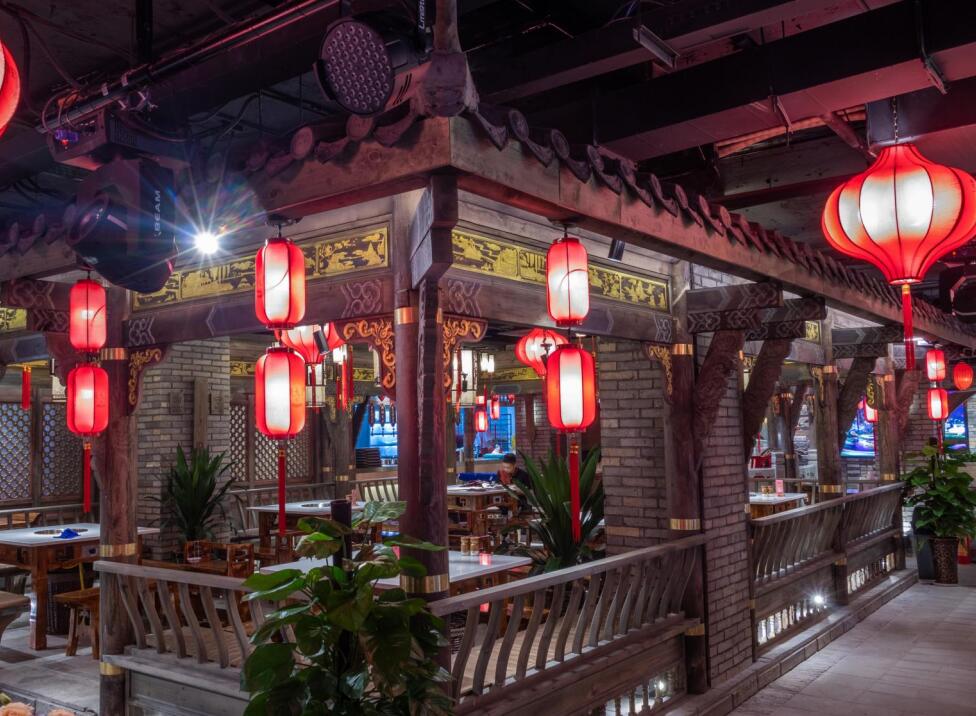 火鍋加盟店有哪些服務(wù)禮儀？一起學(xué)起來(lái)！