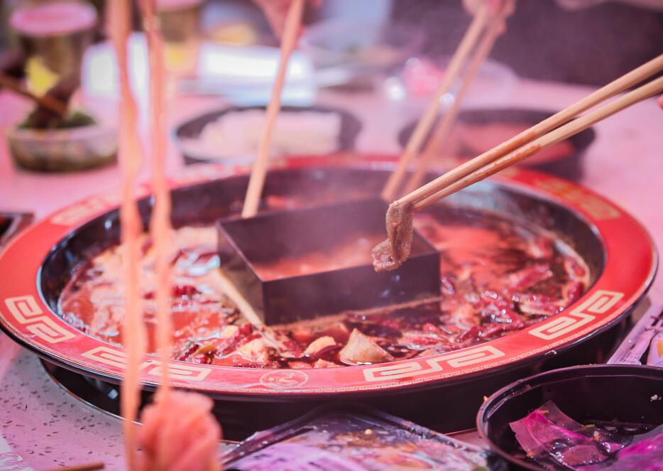 生活從來(lái)不缺重頭再來(lái)的勇氣，只缺一頓火鍋！