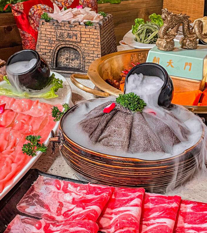 朝天門火鍋?zhàn)哌M(jìn)迪拜，為海外游子送上地道中國(guó)味！