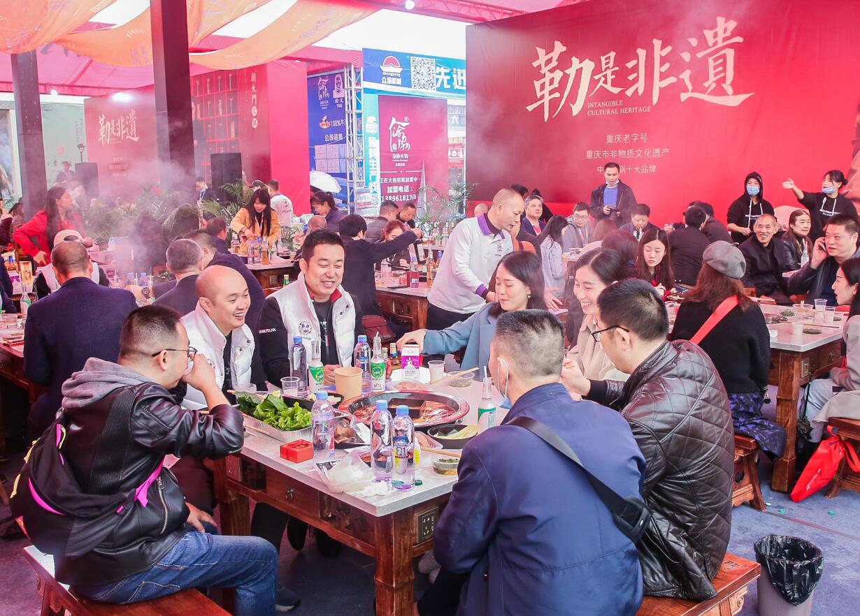 連鎖品牌火鍋加盟，必須從總部購買底料嗎？