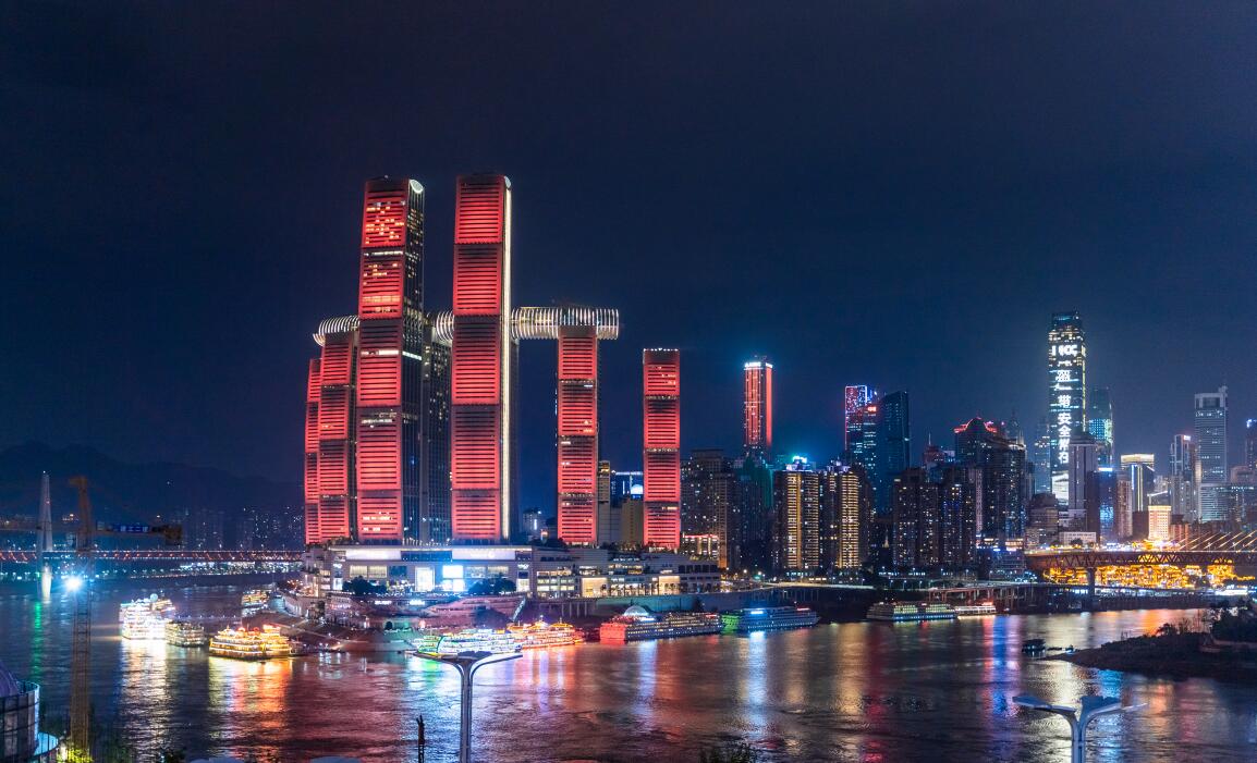 被朋友圈贊爆的朝天門旅游攻略！風(fēng)景奇幻重慶火鍋超贊！