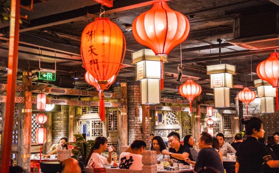 五類火鍋店裝修風格，時尚正在路上，經典永不過時！