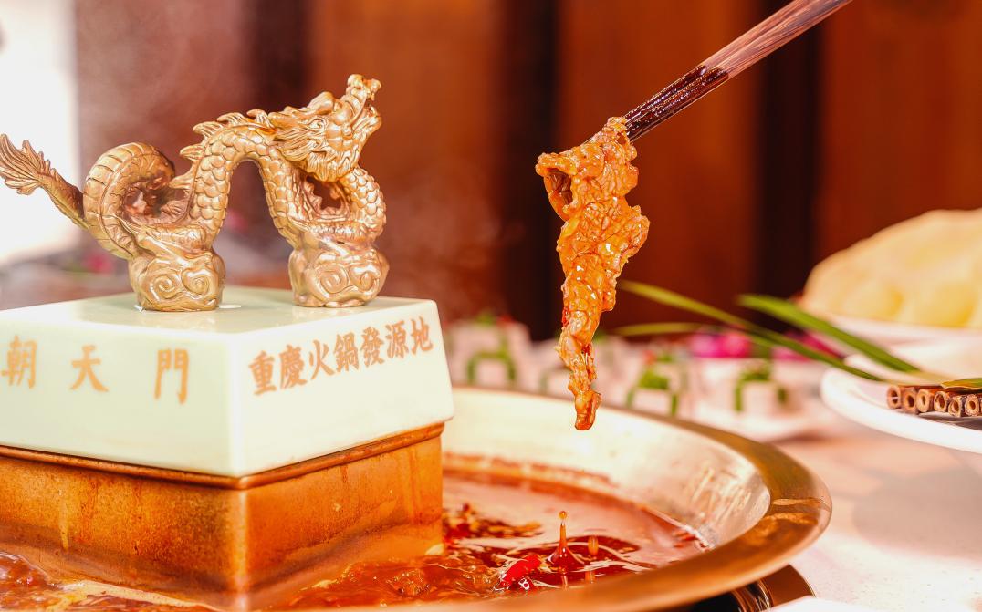 這家火鍋店，好吃不上火，秘訣就在湯底！