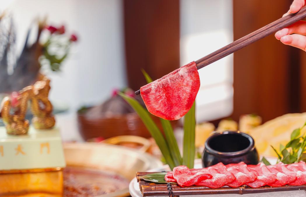 冬吃蘿卜，火鍋必點(diǎn)，冬天多吃白色素菜！