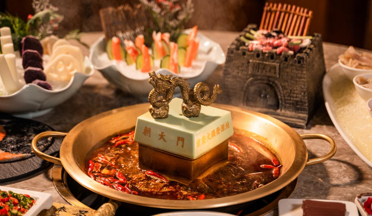 既是火鍋菜品，又是小吃，鹵雞爪為什么這么受歡迎？