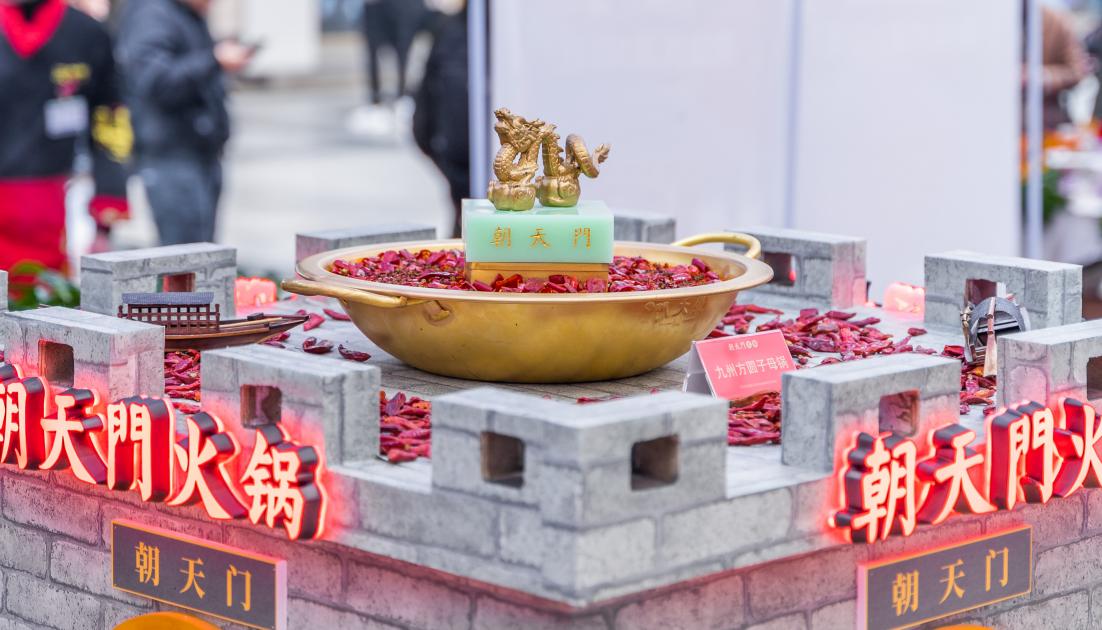 火鍋OR麻辣燙，哪樣更受歡迎？