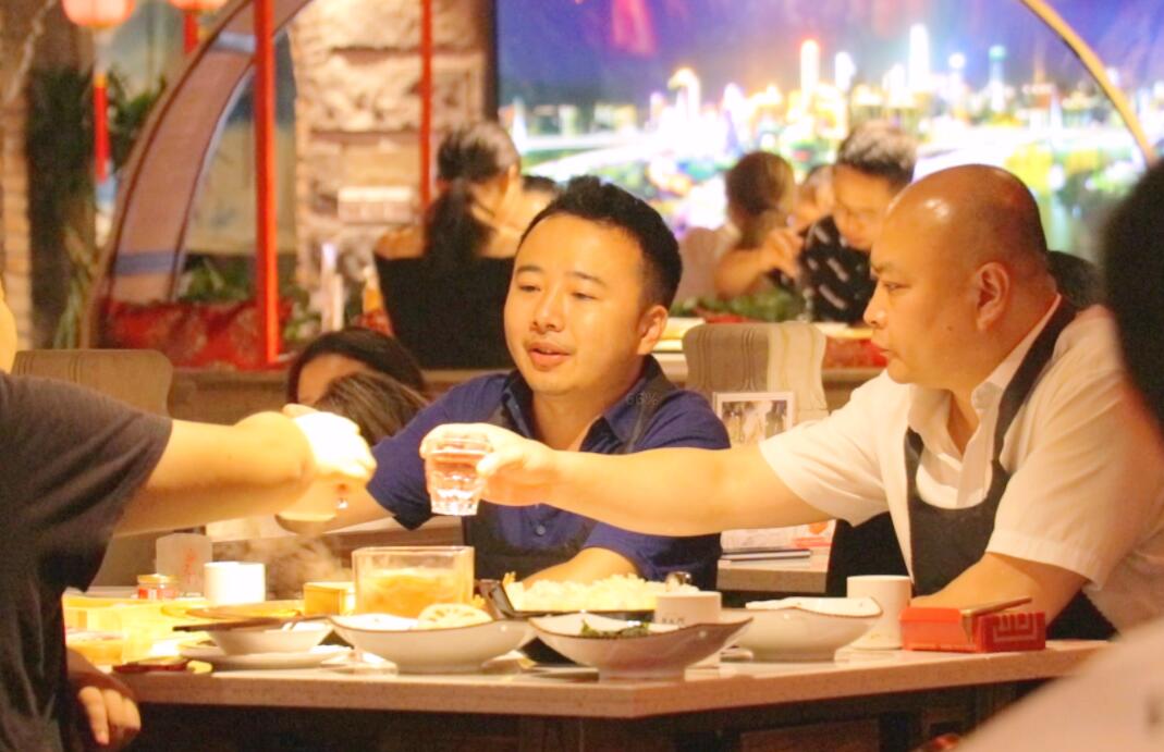 開(kāi)家火鍋店，到底賺錢嗎？原來(lái)取決于這些要素！