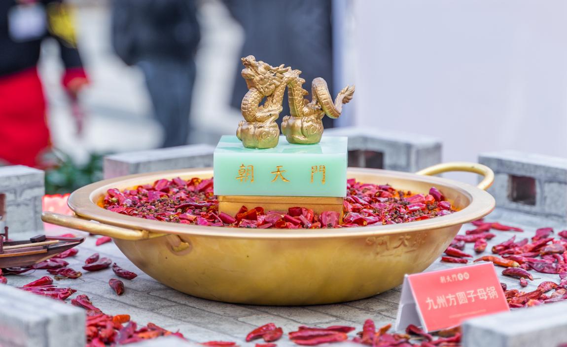 開一家火鍋店，加盟與自創(chuàng)，誰更適合？