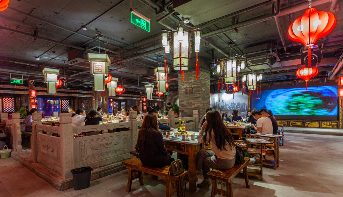 火鍋店燈光設(shè)計為何重要？看完這三點原因你就知道！