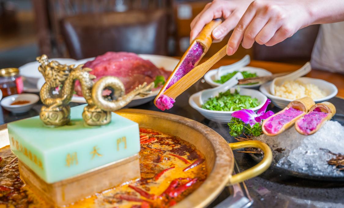 火鍋店的色彩搭配，以顏色喚醒味覺盛宴！