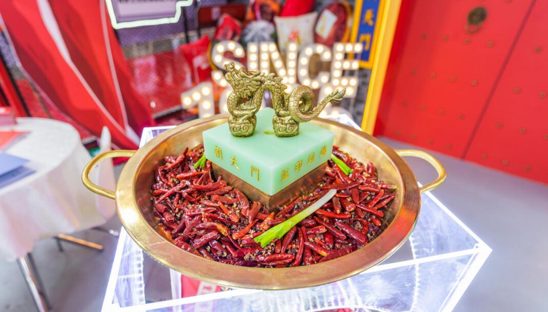 火鍋店鍋底創(chuàng)新浪潮來臨，一鍋湯撬動火鍋百億市場！